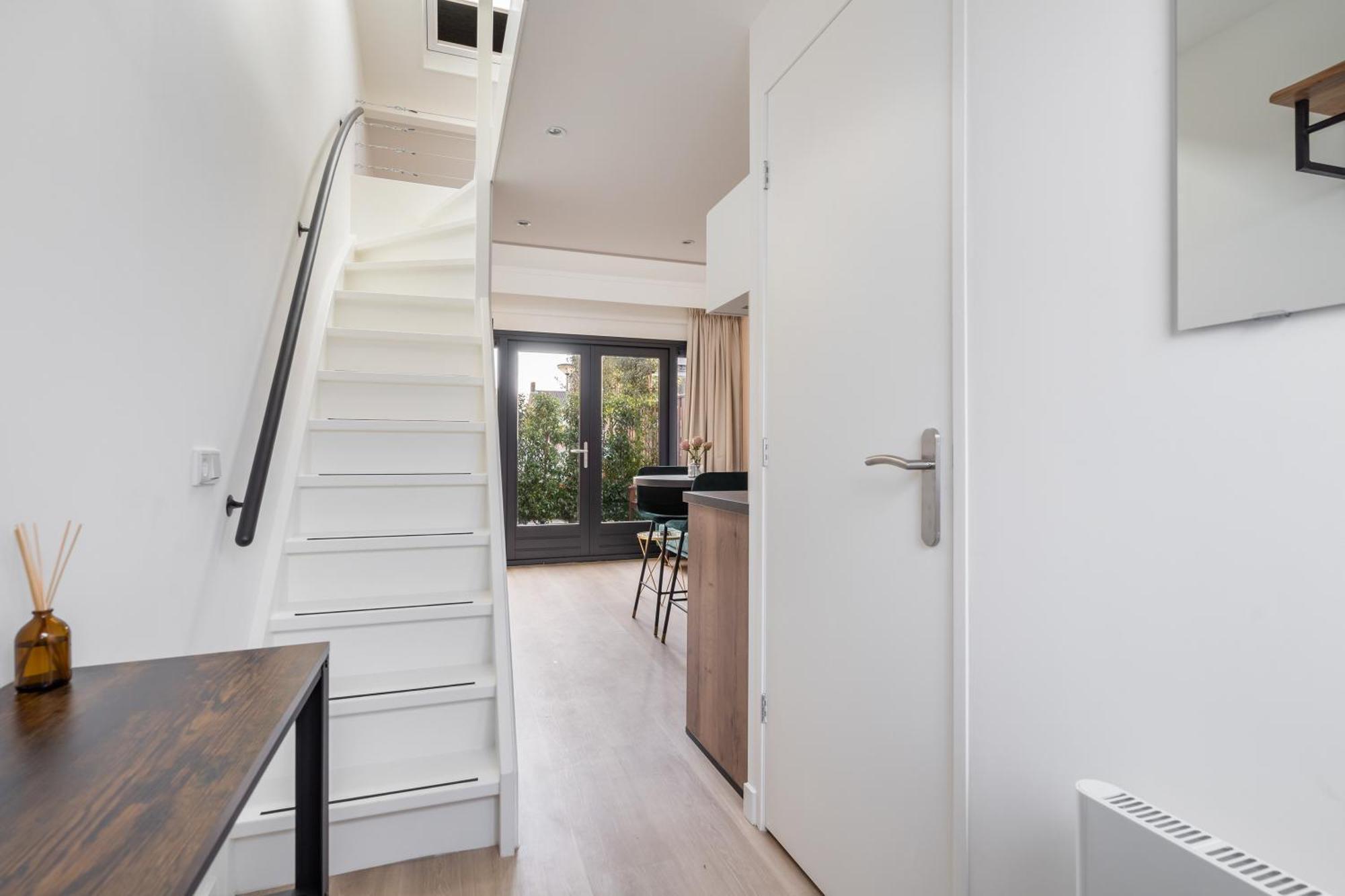 Luxury Fully Equipped Studio - Centrally Located Apartment Huizen Exterior photo